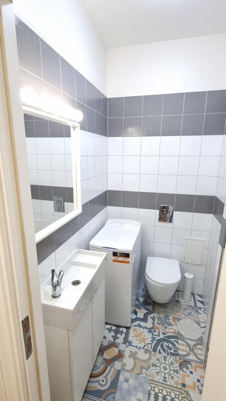 Marijas City Center Apartment Riga Luaran gambar